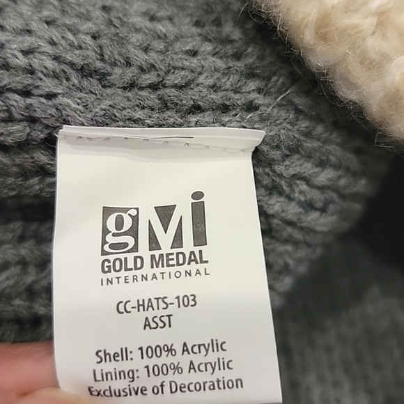 🍃 NWT Clear Creek knit womens beanie hat - Picture 3 of 4